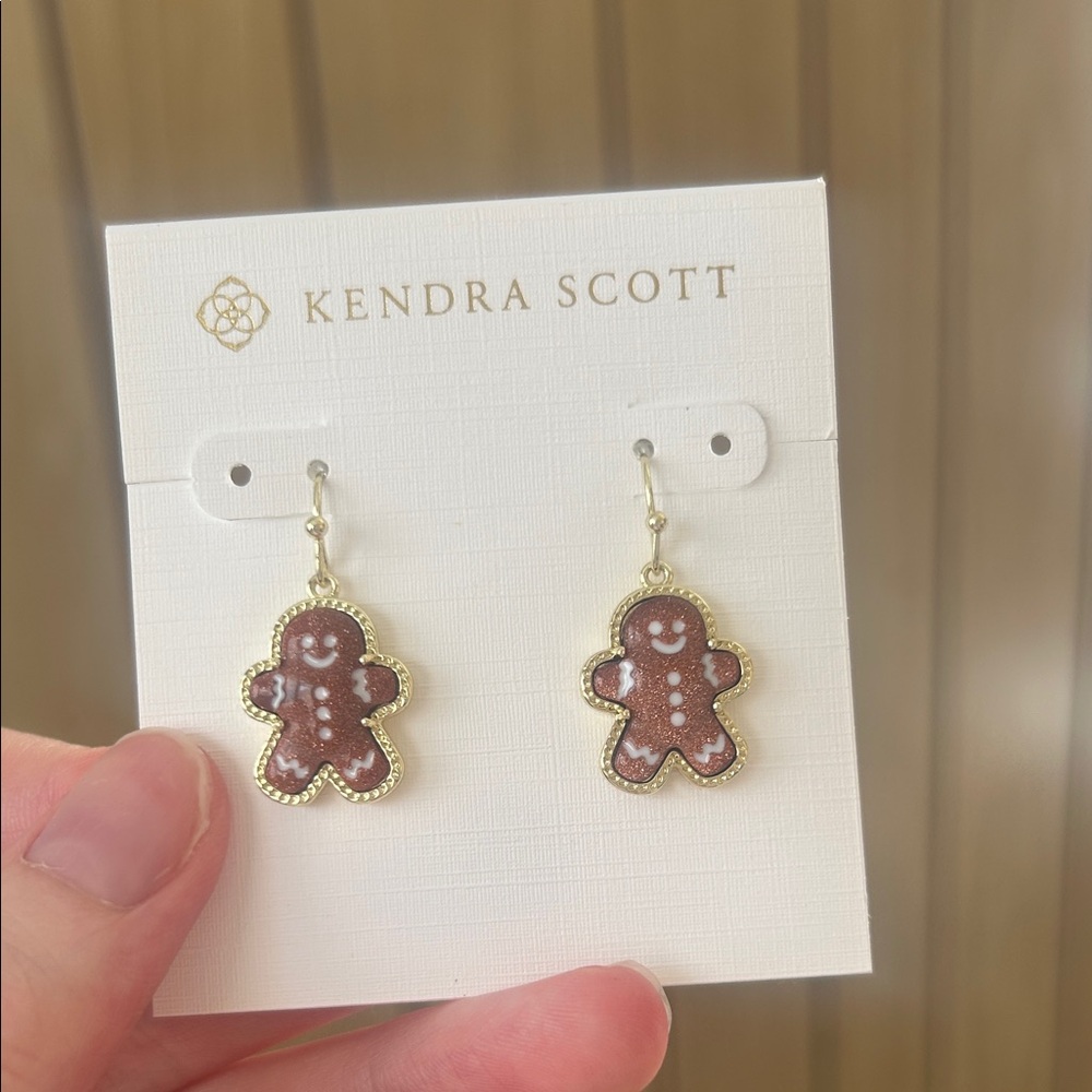 Kendra Scott gingerbread earrings